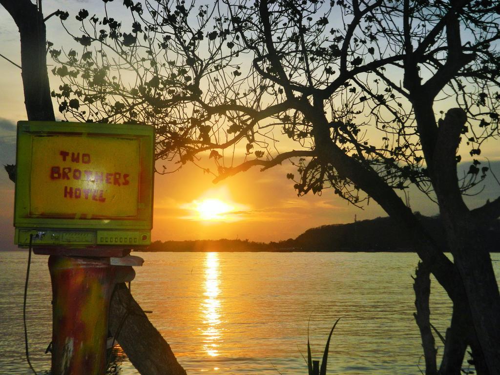 Two Brothers Bungalows กิลิเมโน ภายนอก รูปภาพ